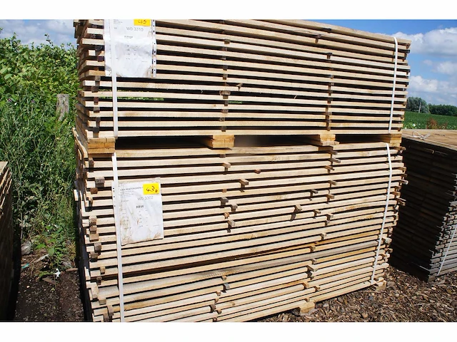 1,95 m³ eiken planken 22mm - afbeelding 1 van  5