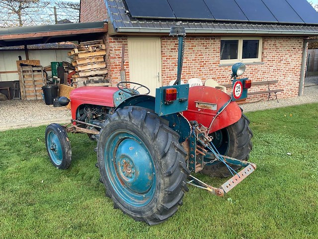 1954 massey ferguson te20 oldtimer tractor - afbeelding 21 van  26