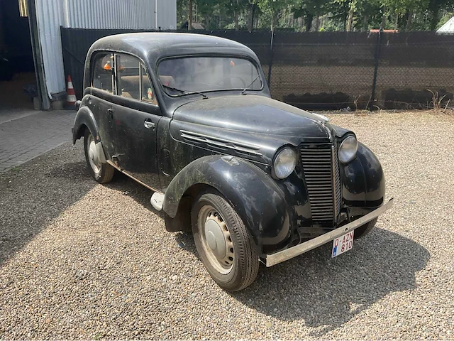 1954 renault juva 4 oldtimer - afbeelding 12 van  25