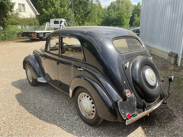 1954 renault juva 4 oldtimer - afbeelding 23 van  25