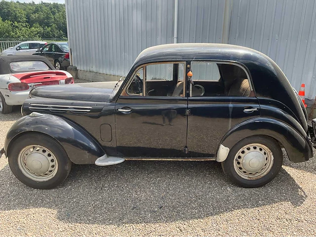 1954 renault juva 4 oldtimer - afbeelding 24 van  25