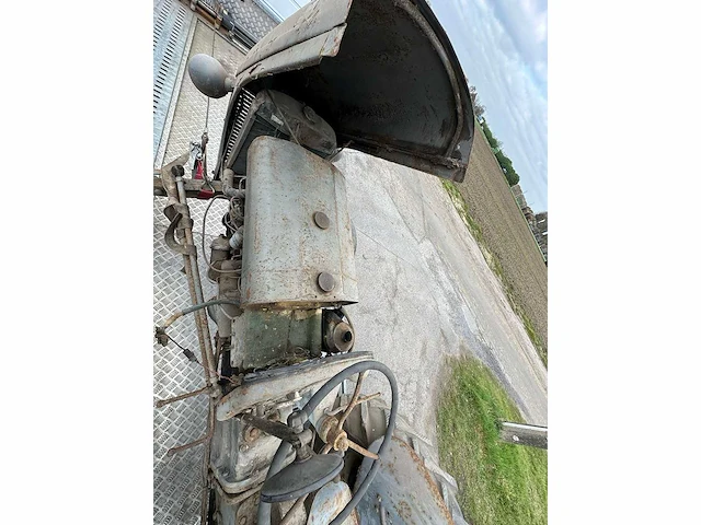 1955 - ferguson - oldtimer tractor - afbeelding 12 van  14