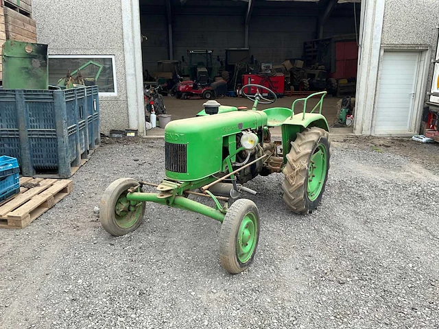 1956 fendt f12hl tweewielaangedreven landbouwtractor oldtimer - afbeelding 1 van  15
