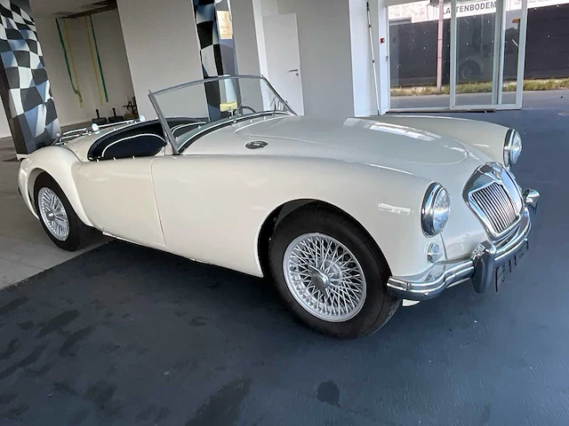 1957 - mg a oldtimer - afbeelding 9 van  36