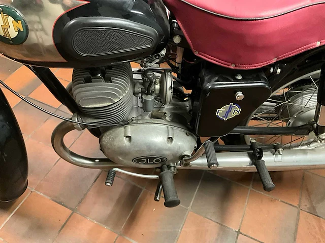1957 dercks fm - afbeelding 15 van  15