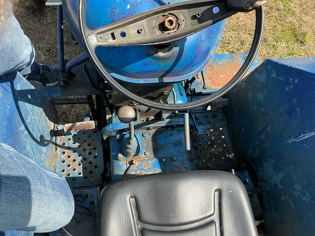 1957 ford major tweewielaangedreven landbouwtractor - afbeelding 2 van  19