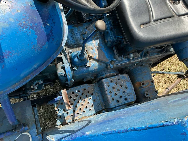1957 ford major tweewielaangedreven landbouwtractor - afbeelding 4 van  19