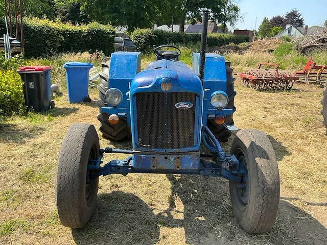 1957 ford major tweewielaangedreven landbouwtractor - afbeelding 18 van  19