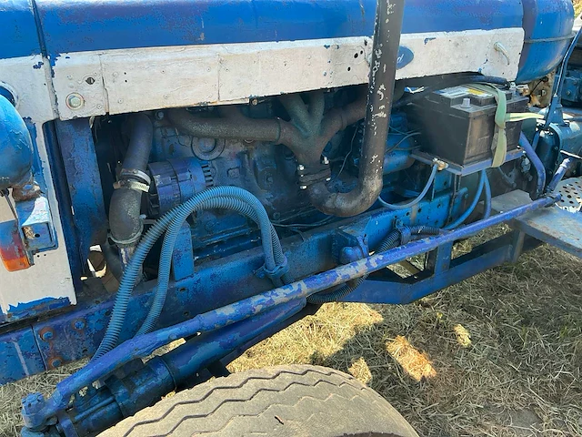 1957 ford major tweewielaangedreven landbouwtractor - afbeelding 19 van  19