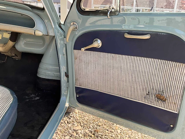 1958 renault dauphine oldtimer - afbeelding 33 van  73
