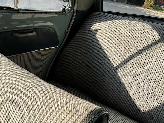 1958 renault dauphine oldtimer - afbeelding 34 van  73