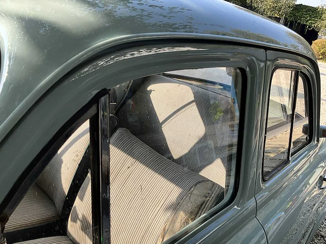 1958 renault dauphine oldtimer - afbeelding 47 van  73