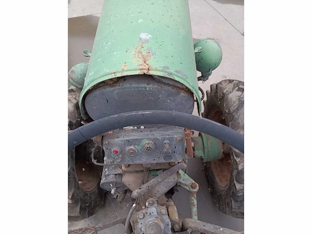 1960 houder a12 antieke tractor - afbeelding 8 van  9