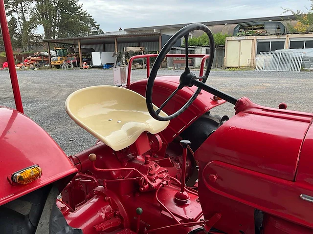 1960 porsche 218 standaard porsche 218 standaard tractor - afbeelding 6 van  23