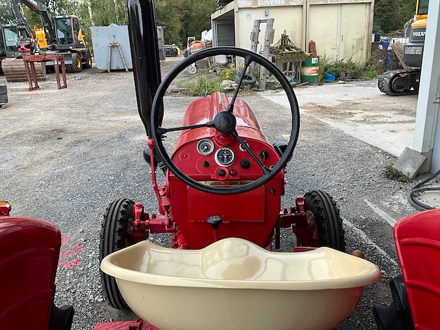 1960 porsche 218 standaard porsche 218 standaard tractor - afbeelding 8 van  23