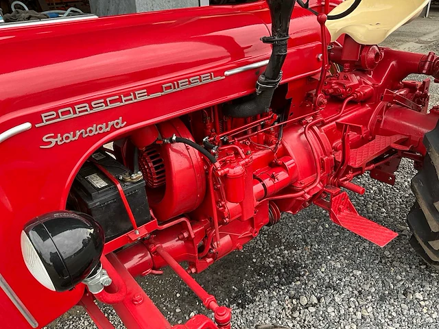 1960 porsche 218 standaard porsche 218 standaard tractor - afbeelding 11 van  23