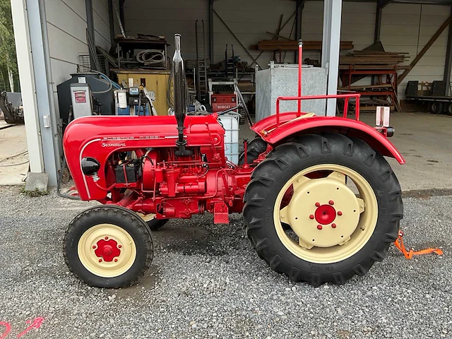 1960 porsche 218 standaard porsche 218 standaard tractor - afbeelding 12 van  23