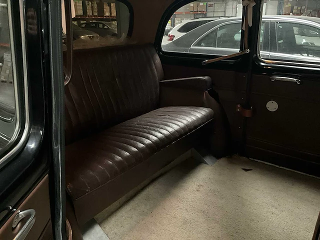 1961 austin taxi 2.2 - afbeelding 23 van  31