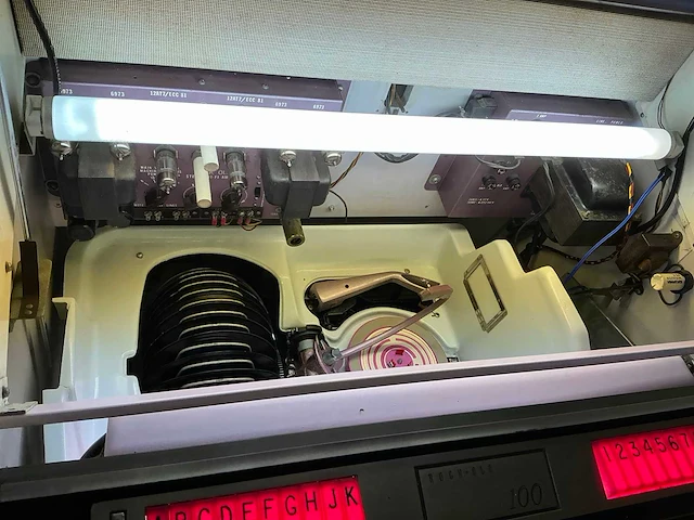 1962 rock ola capri 100 jukebox - afbeelding 11 van  11
