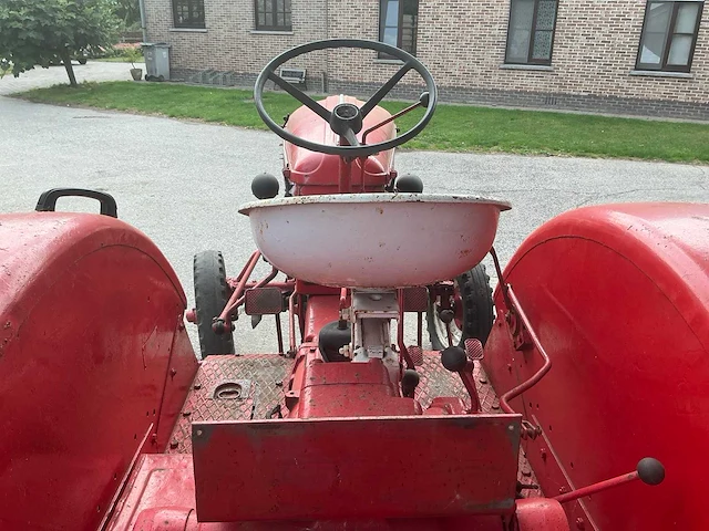 1963 hanomag perfekt 300 tractor - afbeelding 11 van  27