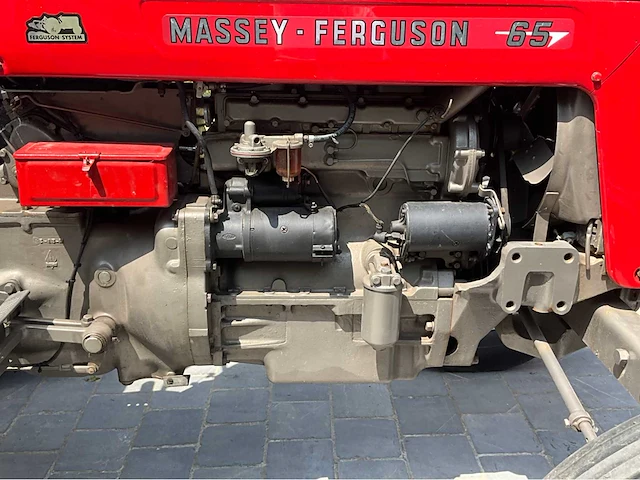 1964 massey ferguson oldtimer tractor - afbeelding 16 van  33