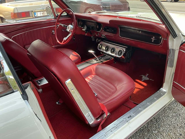 1965 ford mustang 4.7l v8 - afbeelding 30 van  79