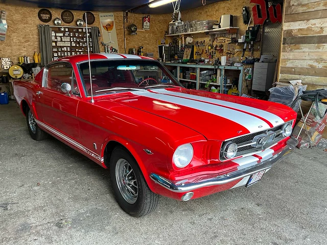 1965 ford mustang fastback oldtimer - afbeelding 8 van  42