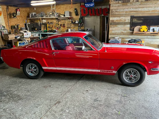 1965 ford mustang fastback oldtimer - afbeelding 23 van  42