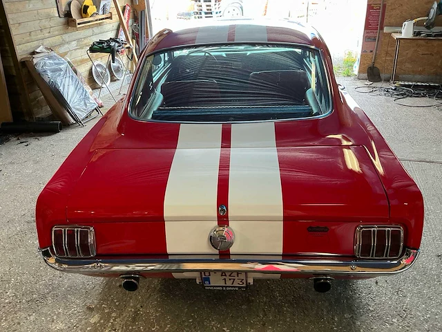 1965 ford mustang fastback oldtimer - afbeelding 38 van  42