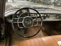 1965 mercedes-benz 200 personenauto - afbeelding 22 van  29