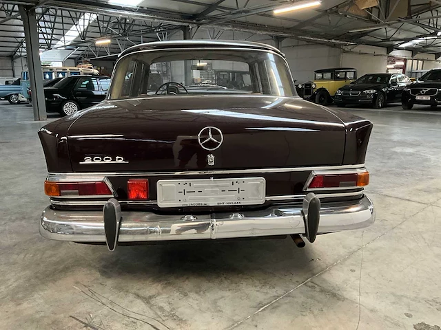 1965 mercedes-benz 200 personenauto - afbeelding 5 van  29