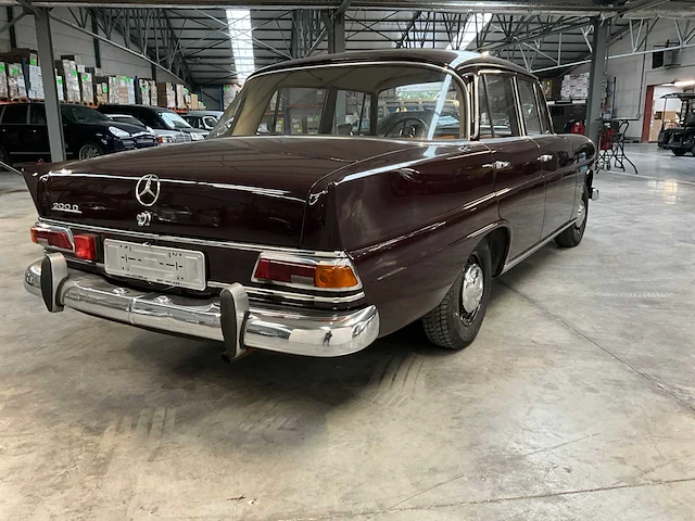 1965 mercedes-benz 200 personenauto - afbeelding 6 van  29