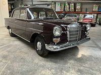 1965 mercedes-benz 200 personenauto - afbeelding 8 van  29