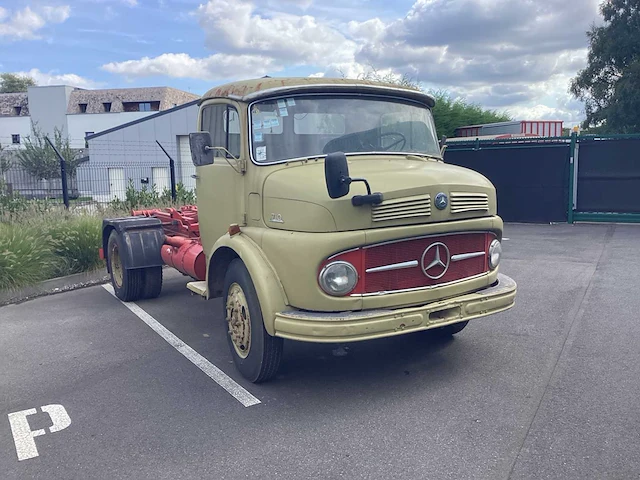 1965 mercedes-benz 710 vrachtwagen mercedes 710 bj 1965 - afbeelding 1 van  15