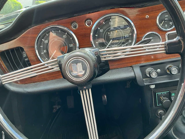 1965 triumph tr4a - afbeelding 9 van  25
