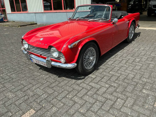 1965 triumph tr4a - afbeelding 1 van  25