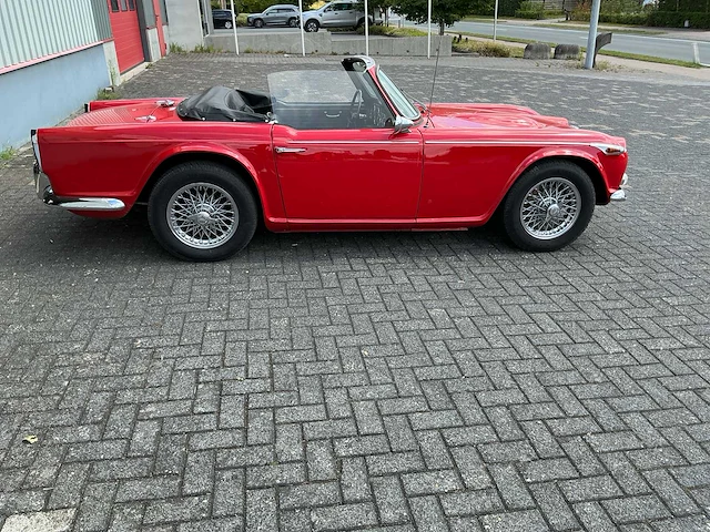 1965 triumph tr4a - afbeelding 22 van  25