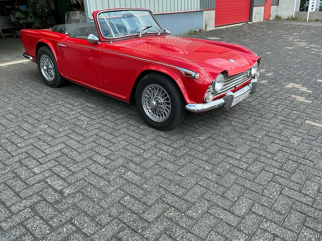 1965 triumph tr4a - afbeelding 23 van  25