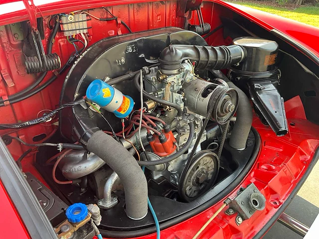 1965 volkswagen karmann gia oldtimer - afbeelding 24 van  35