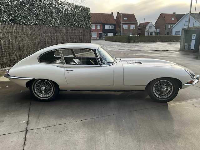 1966 jaguar e-type series 1 oldtimer - afbeelding 20 van  25