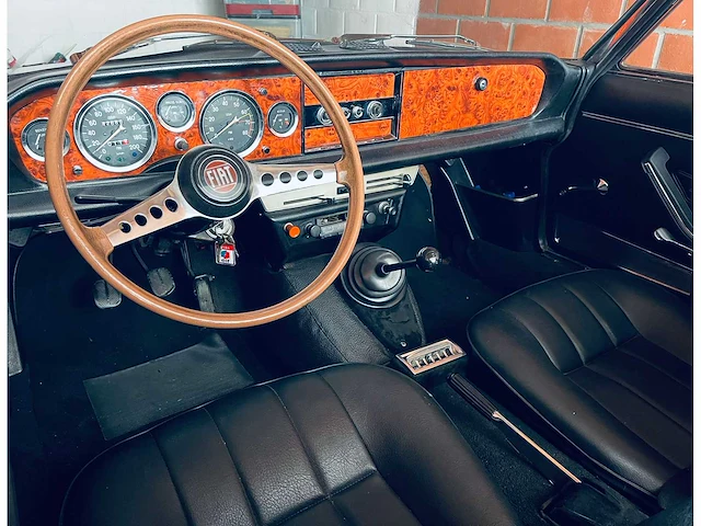 1968 fiat 124 sport oldtimer - afbeelding 3 van  19