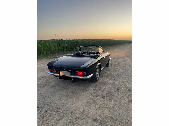 1968 fiat 124 sport oldtimer - afbeelding 16 van  19