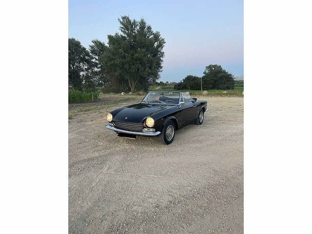 1968 fiat 124 sport oldtimer - afbeelding 18 van  19