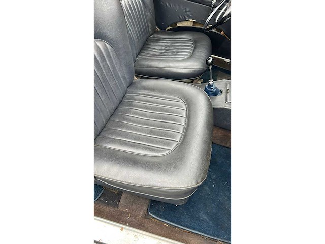 1968 jaguar 240 oldtimer - afbeelding 8 van  44