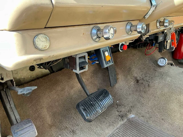 1968 jeep wagoneer oldtimer - afbeelding 18 van  84