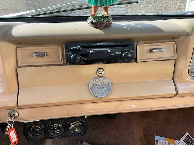 1968 jeep wagoneer oldtimer - afbeelding 25 van  84