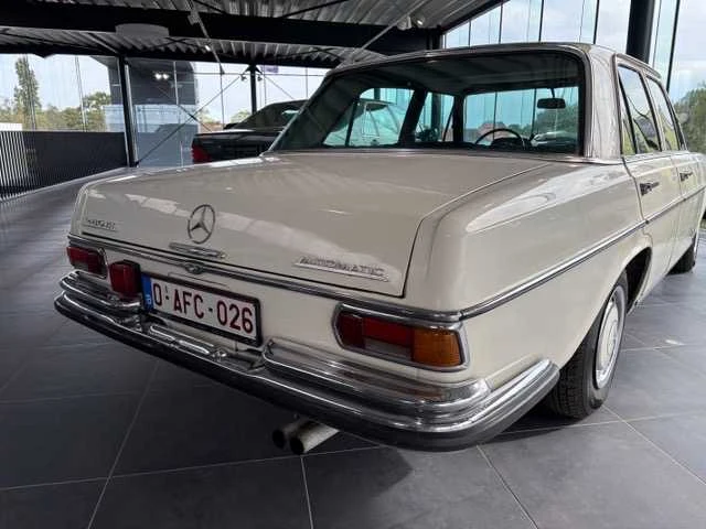 1969 mercedes-benz 280se oldtimer - afbeelding 13 van  19