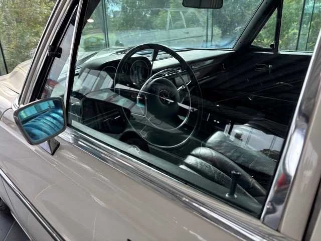 1969 mercedes-benz 280se oldtimer - afbeelding 17 van  19