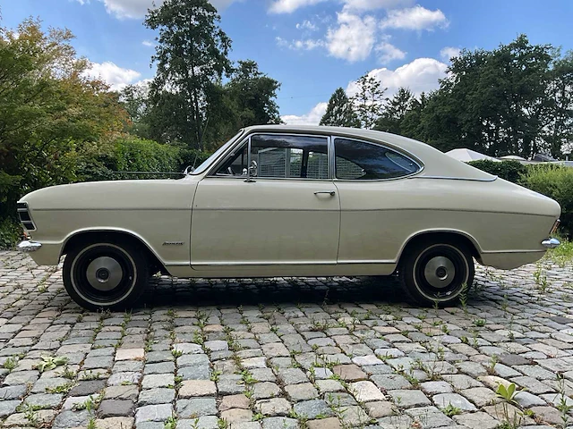 1970 opel olympia oldtimer - afbeelding 12 van  71