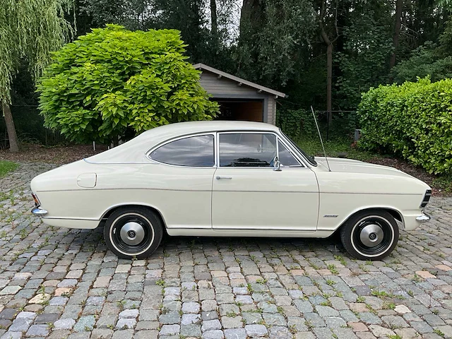 1970 opel olympia oldtimer - afbeelding 67 van  71